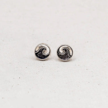 Wave Circle Stud Earrings