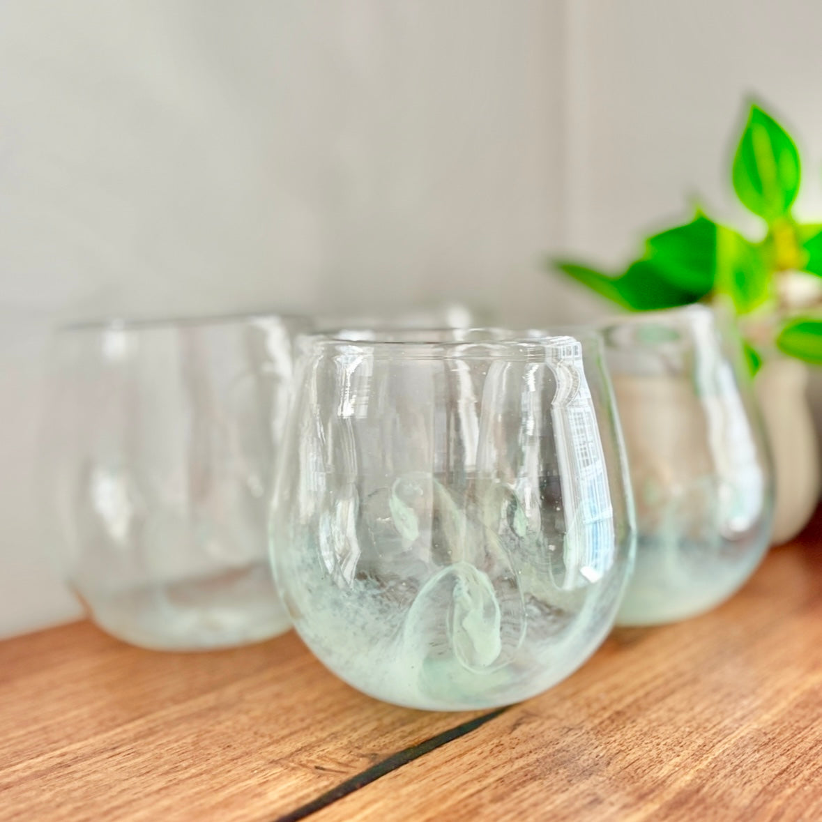 Celadon Wave Stemless Wine Glass