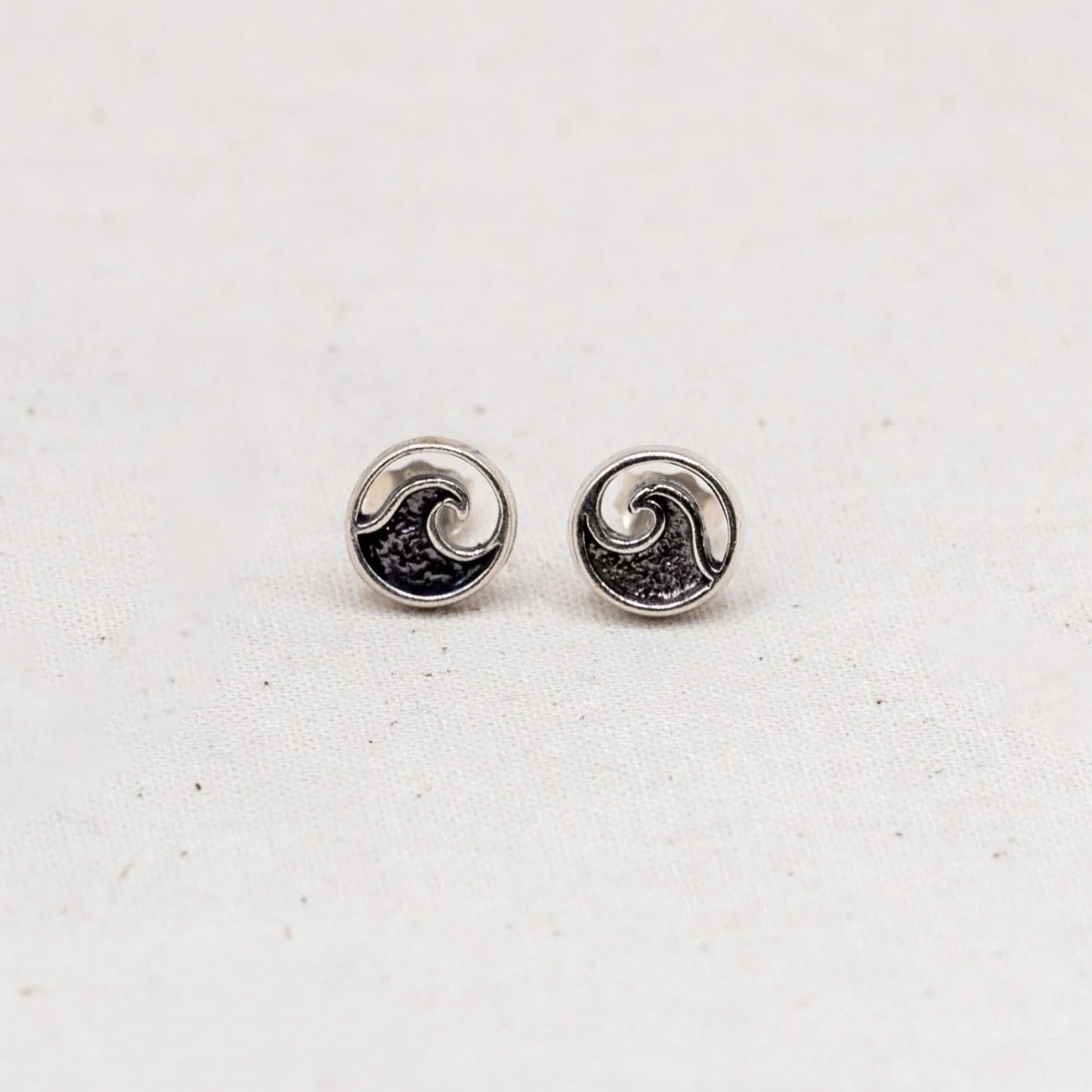 Wave Circle Stud Earrings